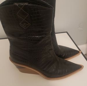 Fendi boots